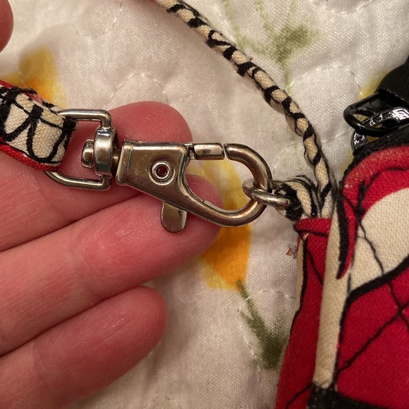 Vera Bradley Wristlet Red White Floral Card Slots Change Bill Slots Snap pocket - Picture 6 of 17